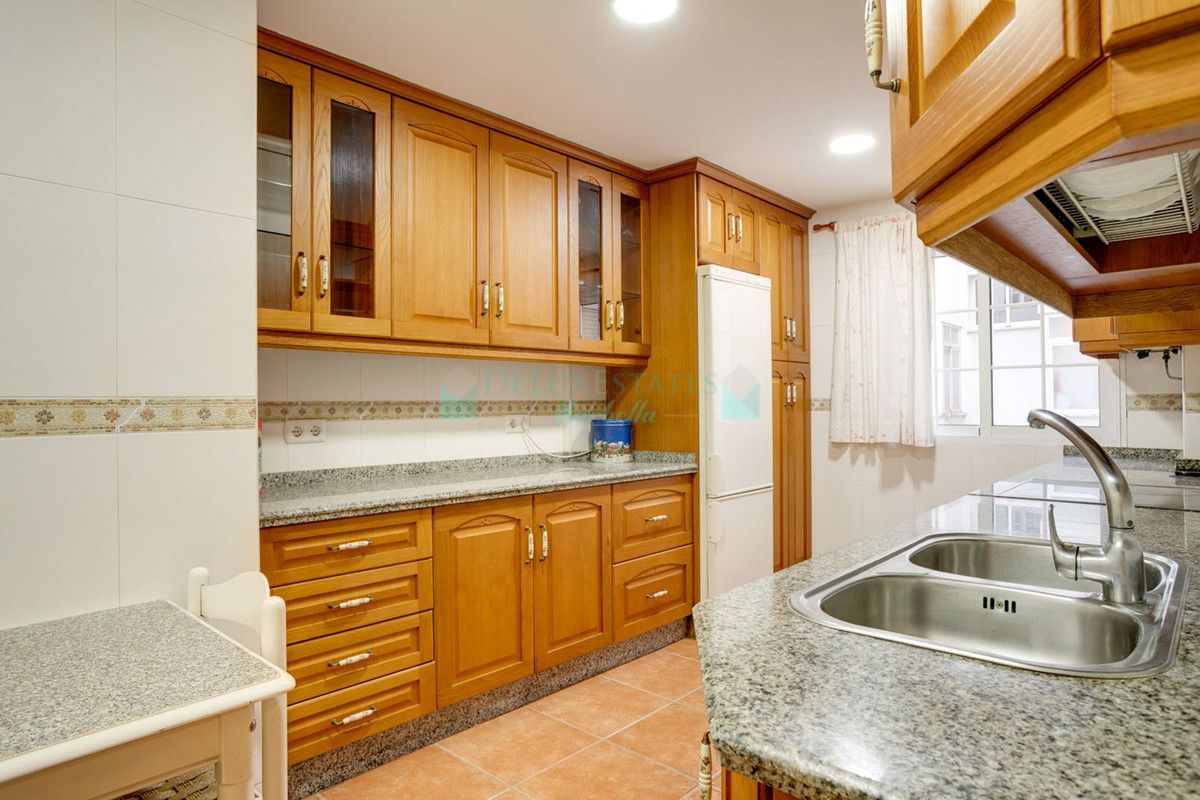 Apartment for sale in Estepona