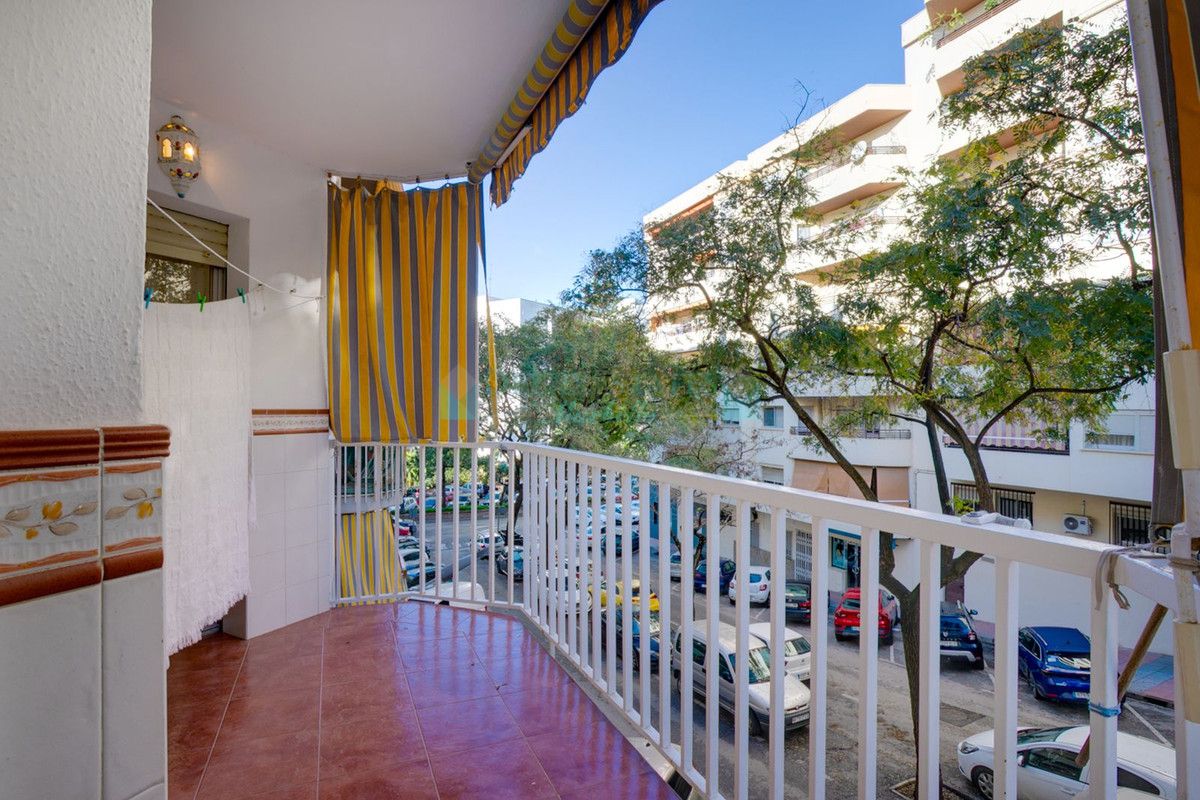 Apartment for sale in Estepona