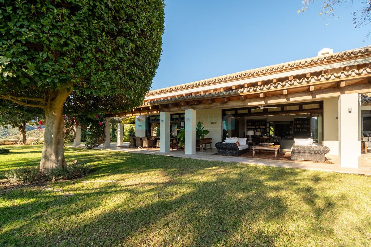 Villa for sale in La Zagaleta, Benahavis