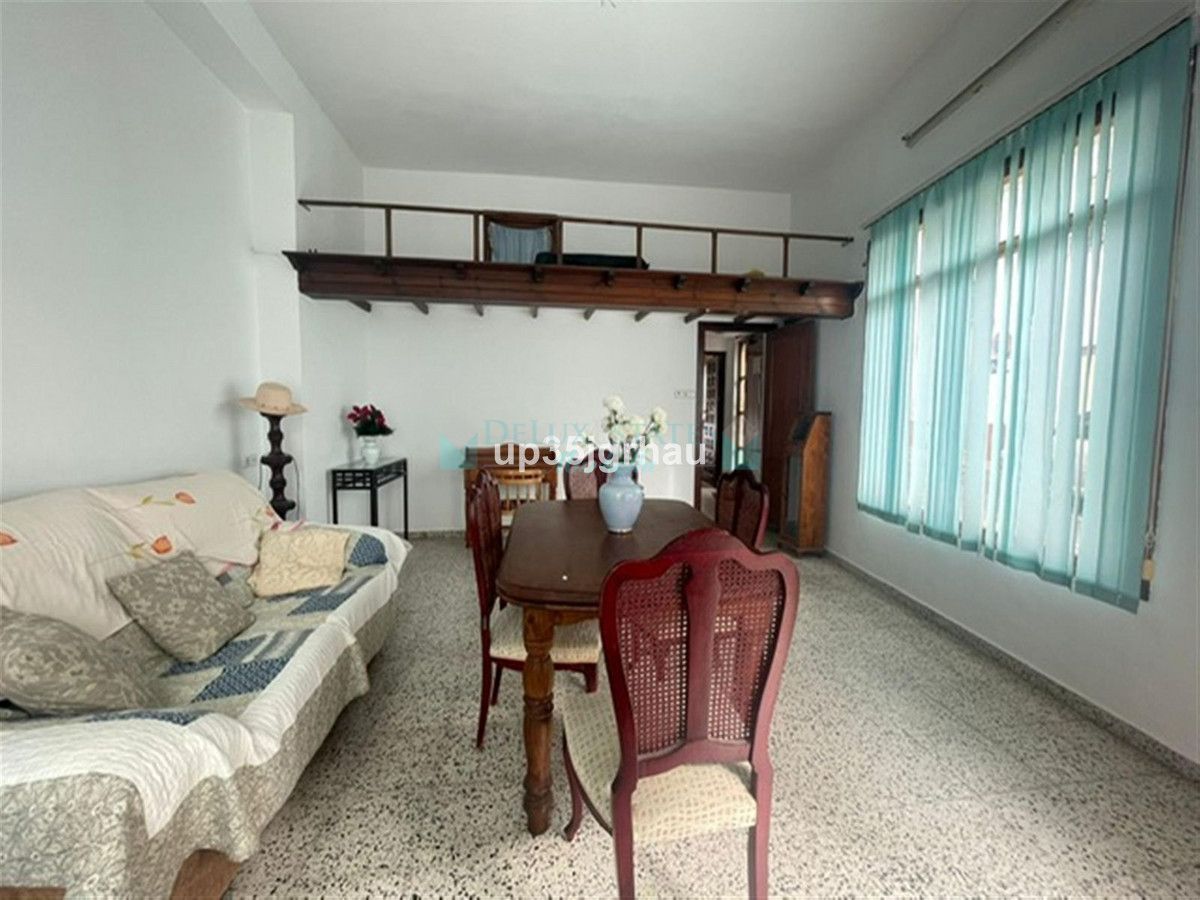 Ground Floor Apartment for sale in Estepona