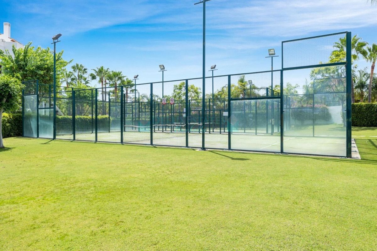 Apartamento en venta en Estepona