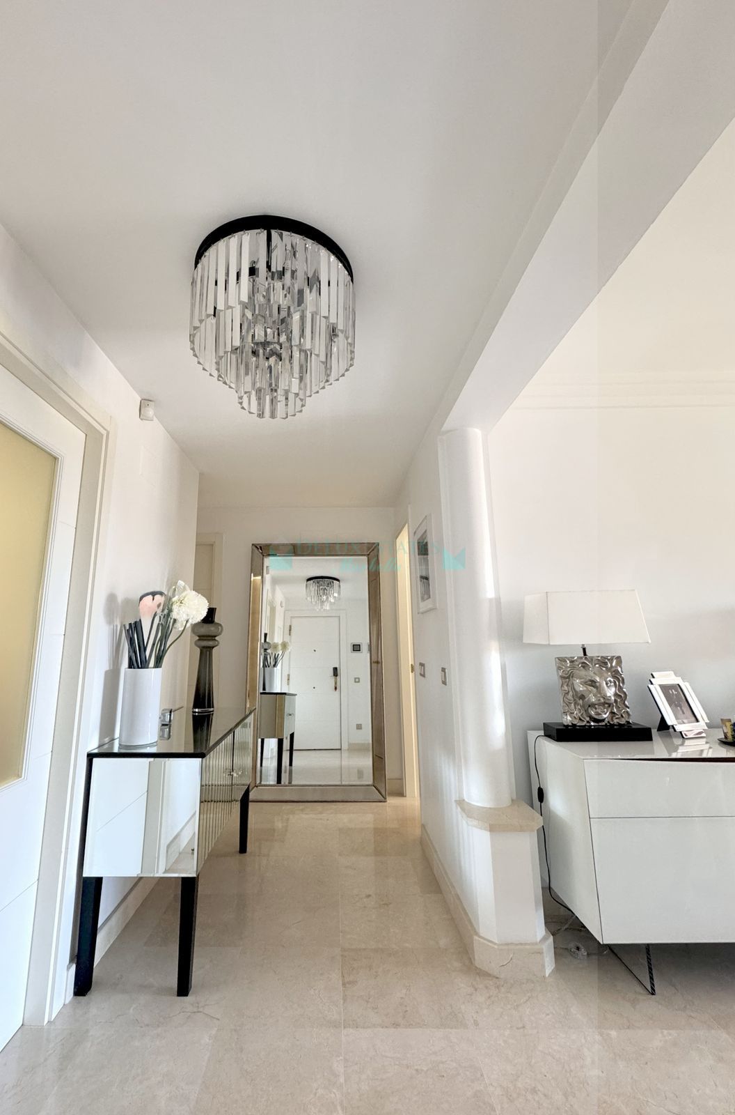 Apartamento Planta Baja en alquiler en Benahavis