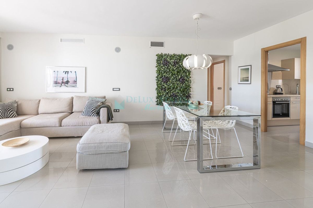 Apartamento Planta Baja en venta en Atalaya, Estepona