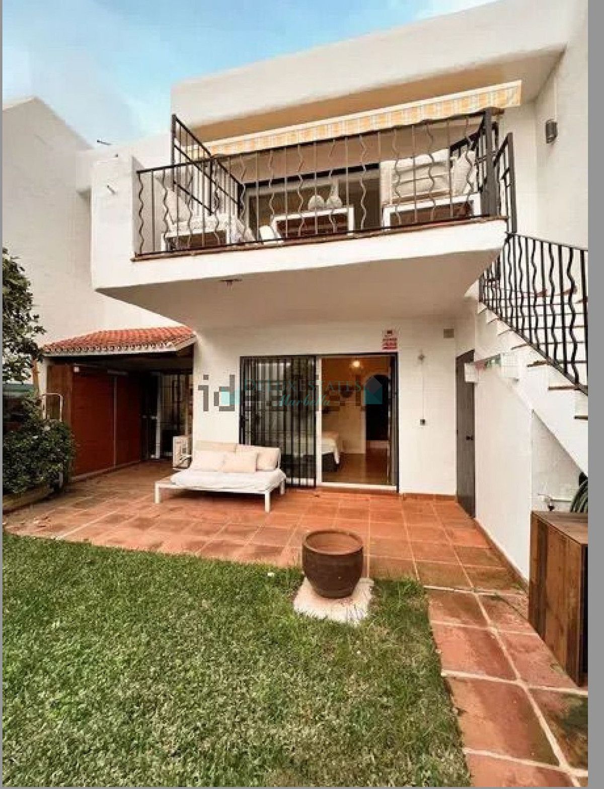 Semi Detached Villa for sale in Cabopino, Marbella East