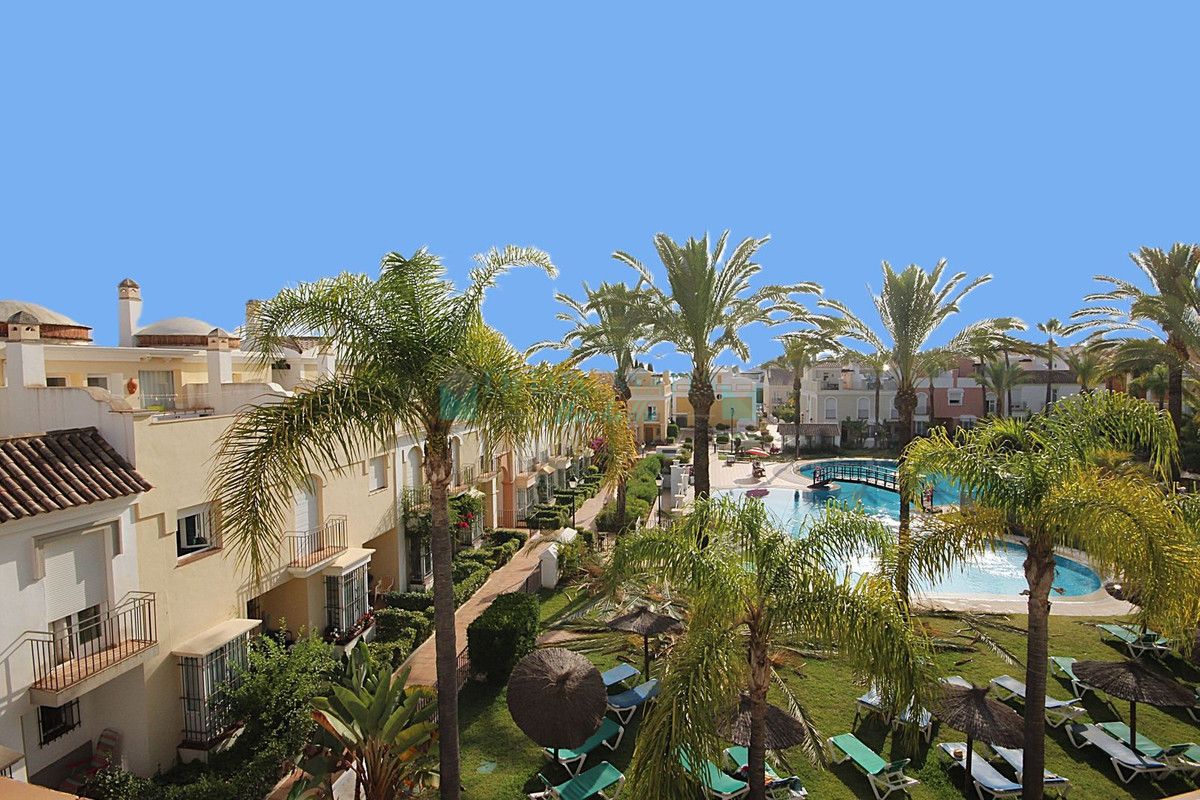 Town House for sale in Bahia de Marbella, Marbella East