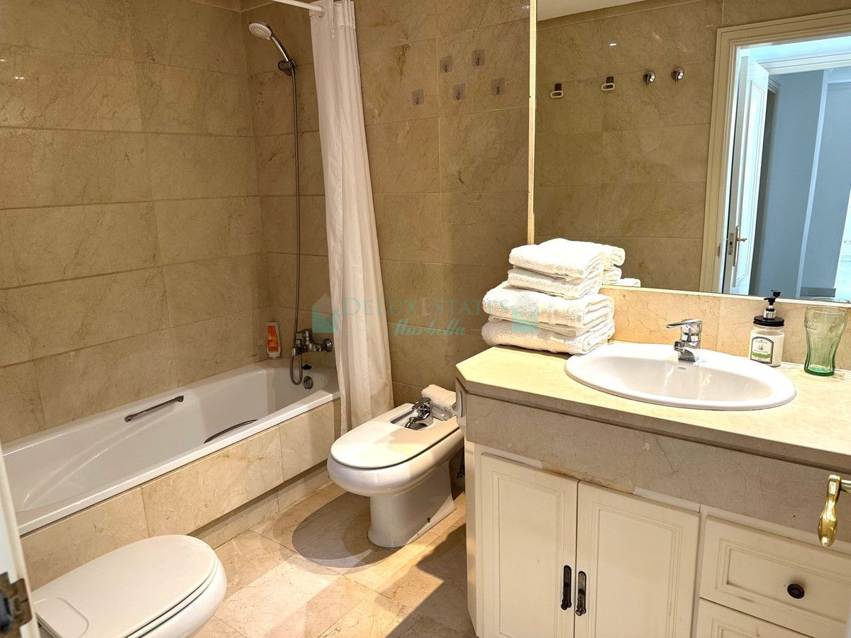 Apartamento en alquiler en Marbella - Puerto Banus