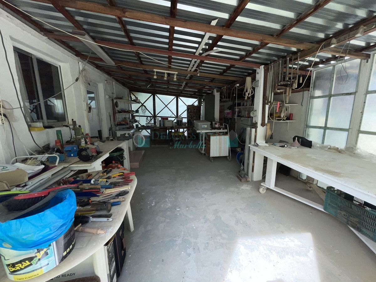 Villa en venta en Estepona