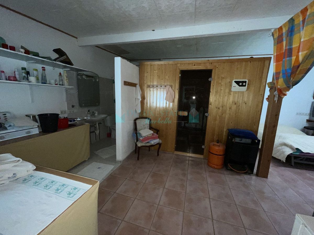 Villa en venta en Estepona