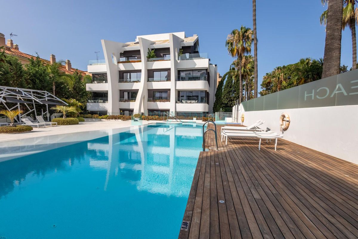 Apartamento en venta en Carib Playa, Marbella Este