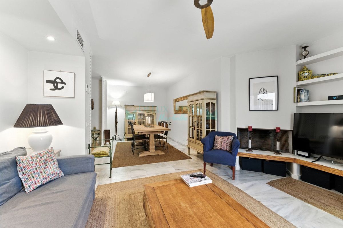 Apartamento Planta Baja en alquiler en Elviria, Marbella Este