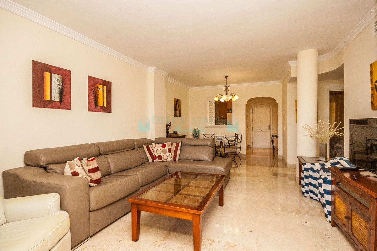 Apartamento Planta Baja en venta en Elviria, Marbella Este
