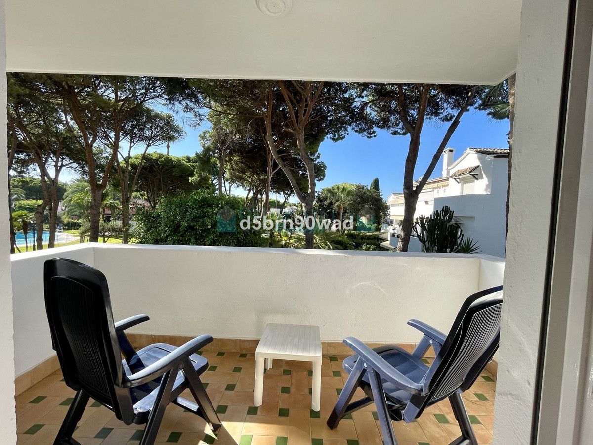 Apartment for sale in Estepona