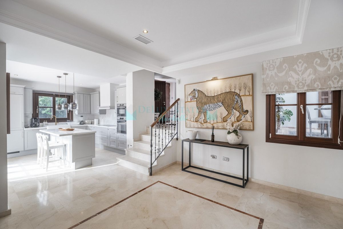 Villa en alquiler en El Madroñal, Benahavis