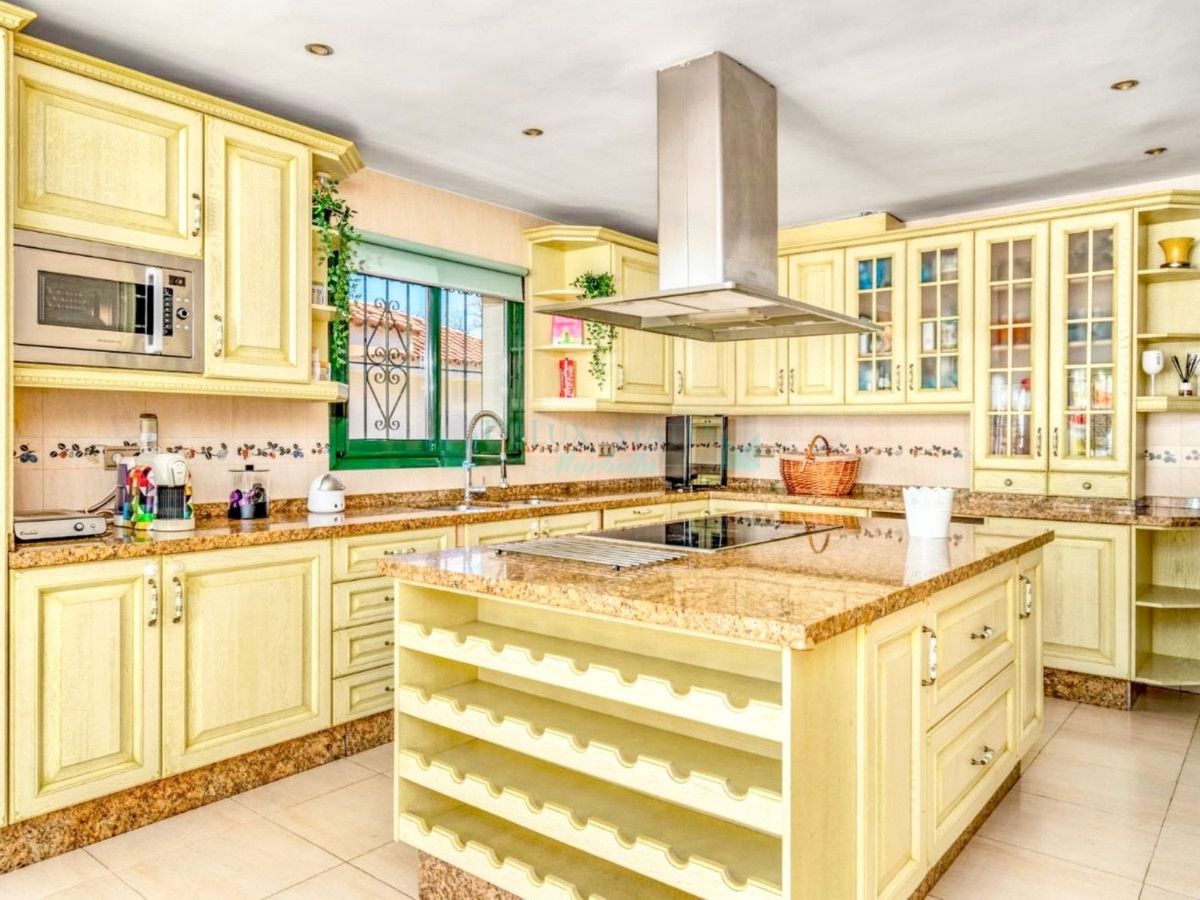 Villa for rent in Marbella