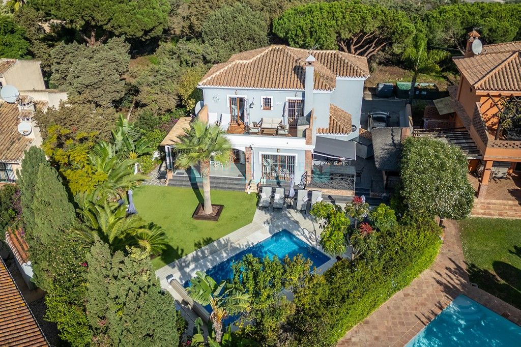 Villa for sale in Marbesa, Marbella East