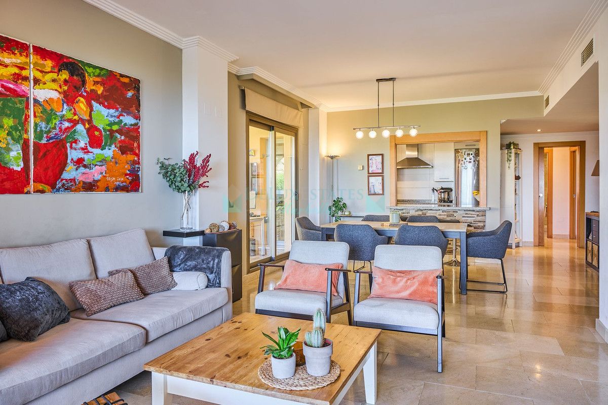 Ground Floor Apartment for sale in Benahavis