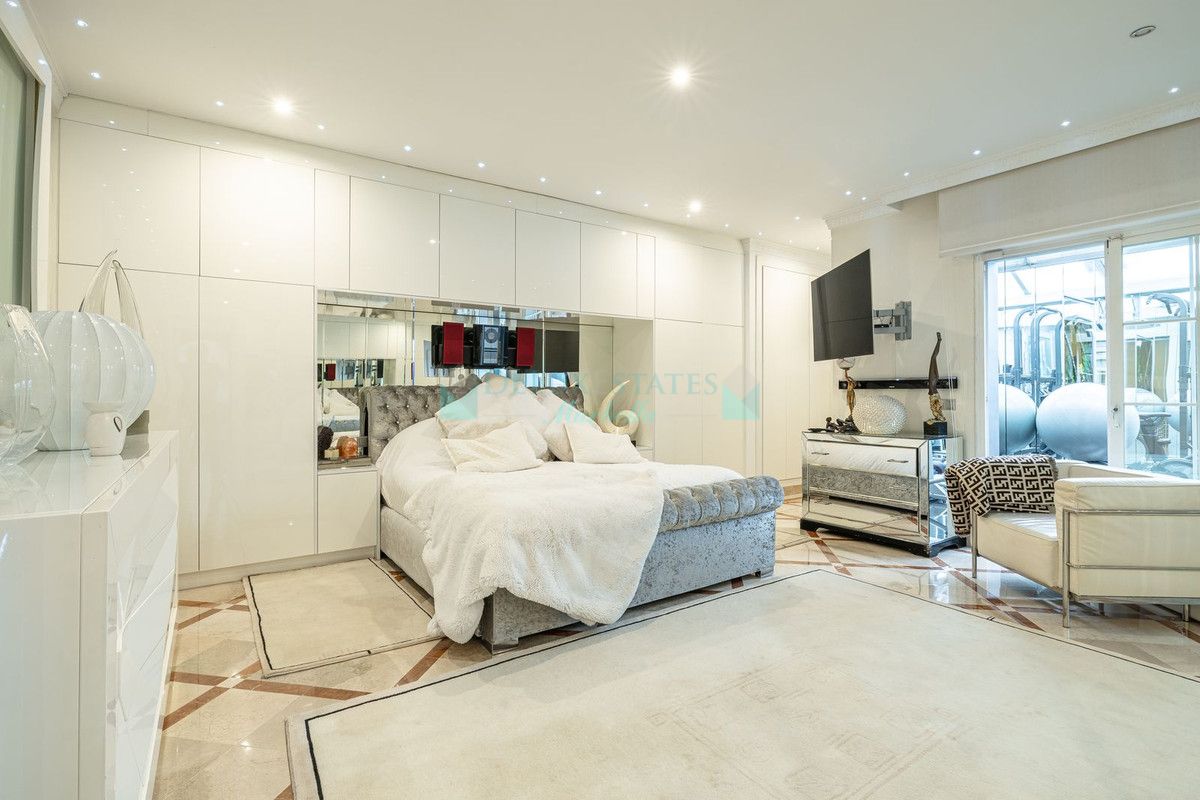 Ground Floor Apartment for sale in Nueva Andalucia