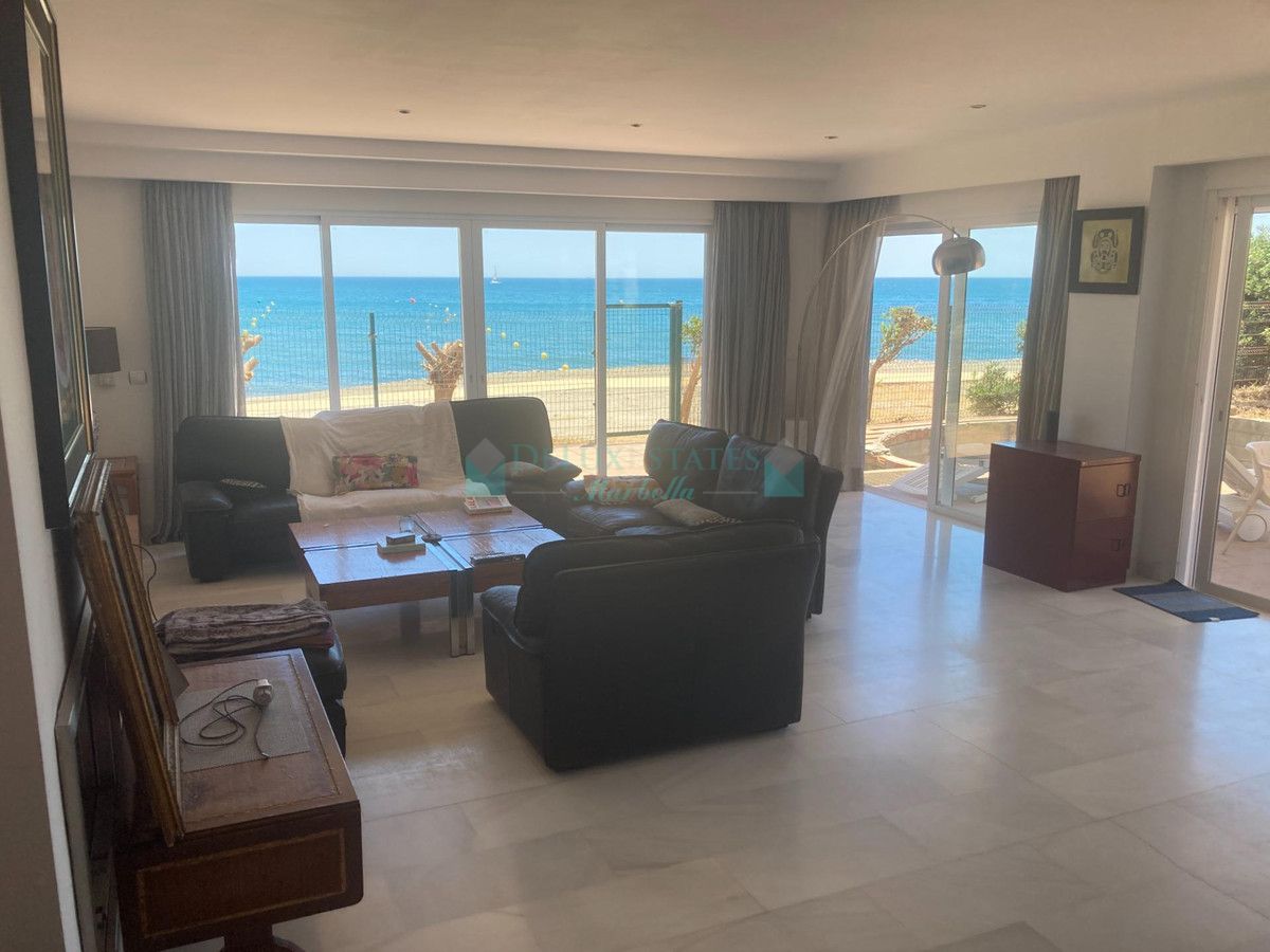 Town House for sale in Estepona