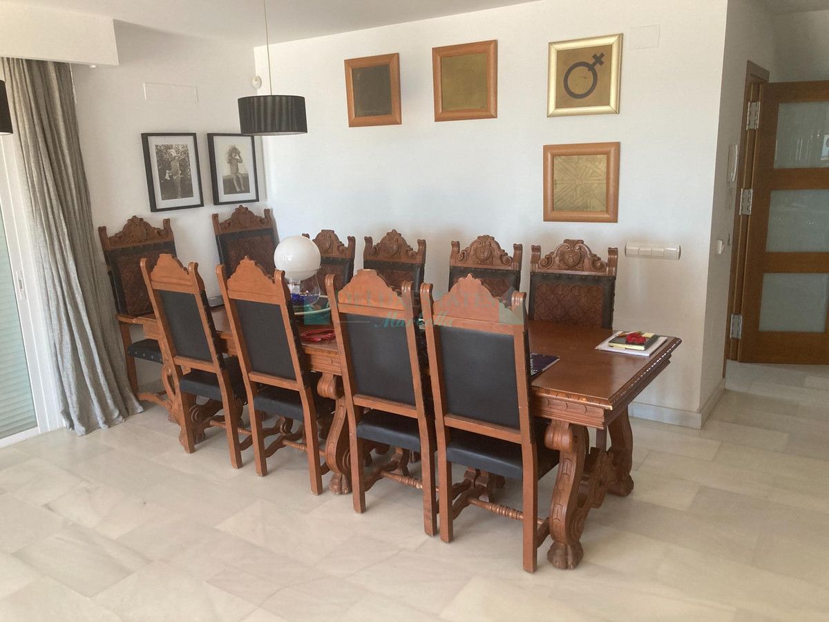 Town House for sale in Estepona