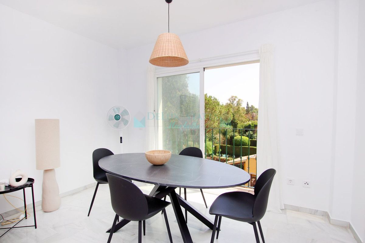 Apartment for sale in Atalaya, Estepona