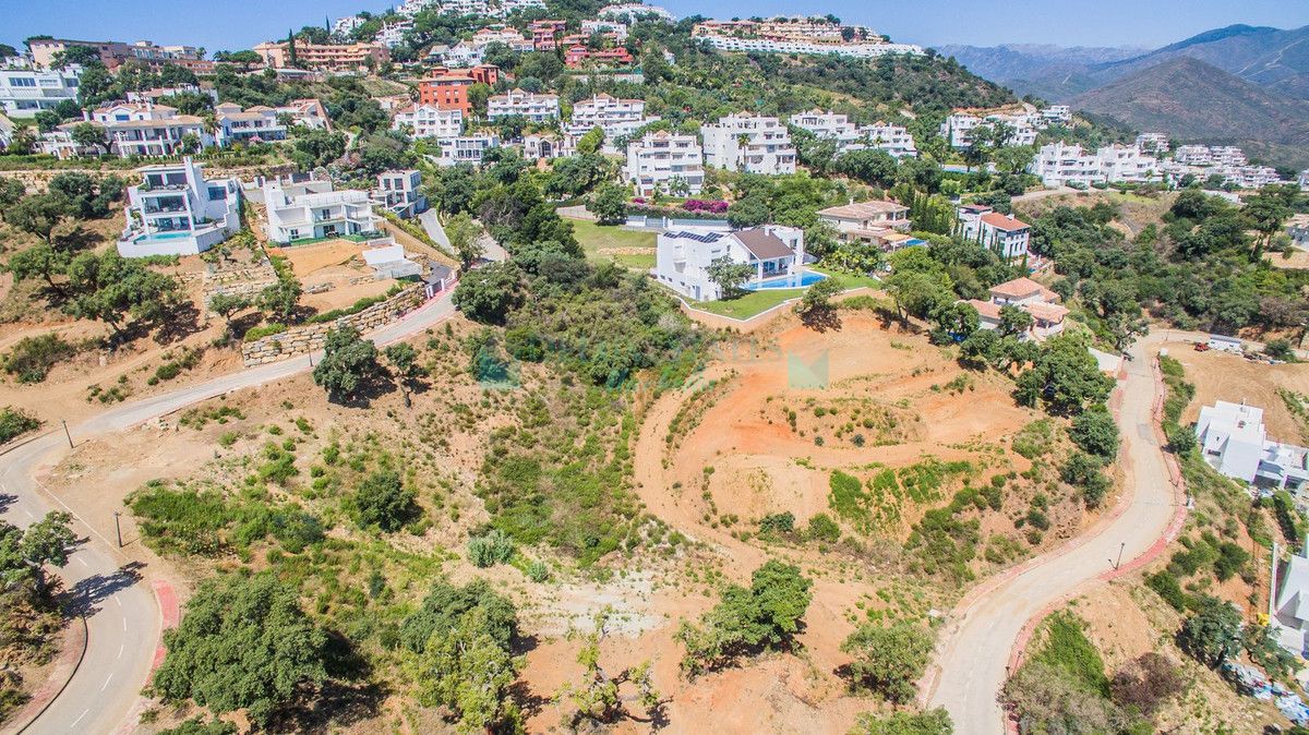 Residential Plot for sale in La Mairena, Marbella East