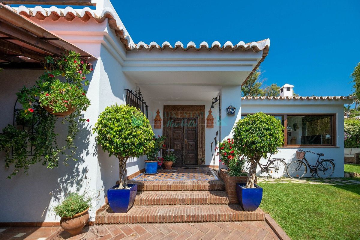 Villa for sale in San Pedro de Alcantara