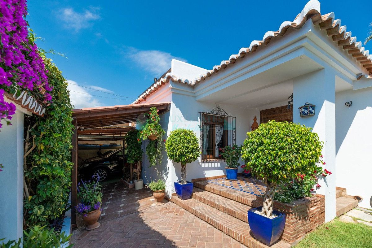 Villa for sale in San Pedro de Alcantara