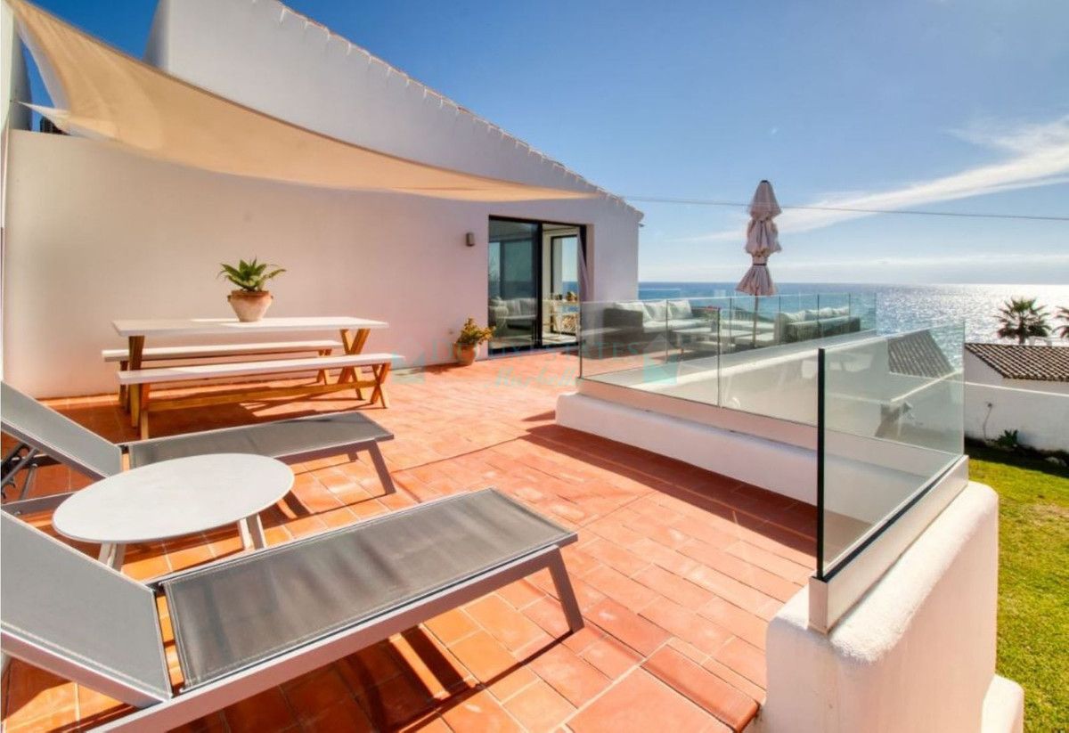 Villa en venta en Estepona