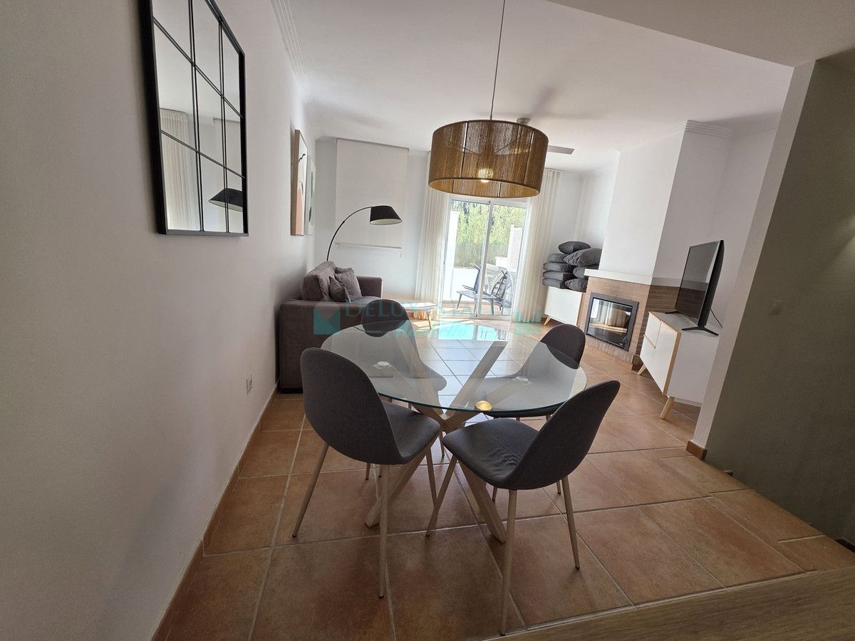 Town House for rent in Benahavis