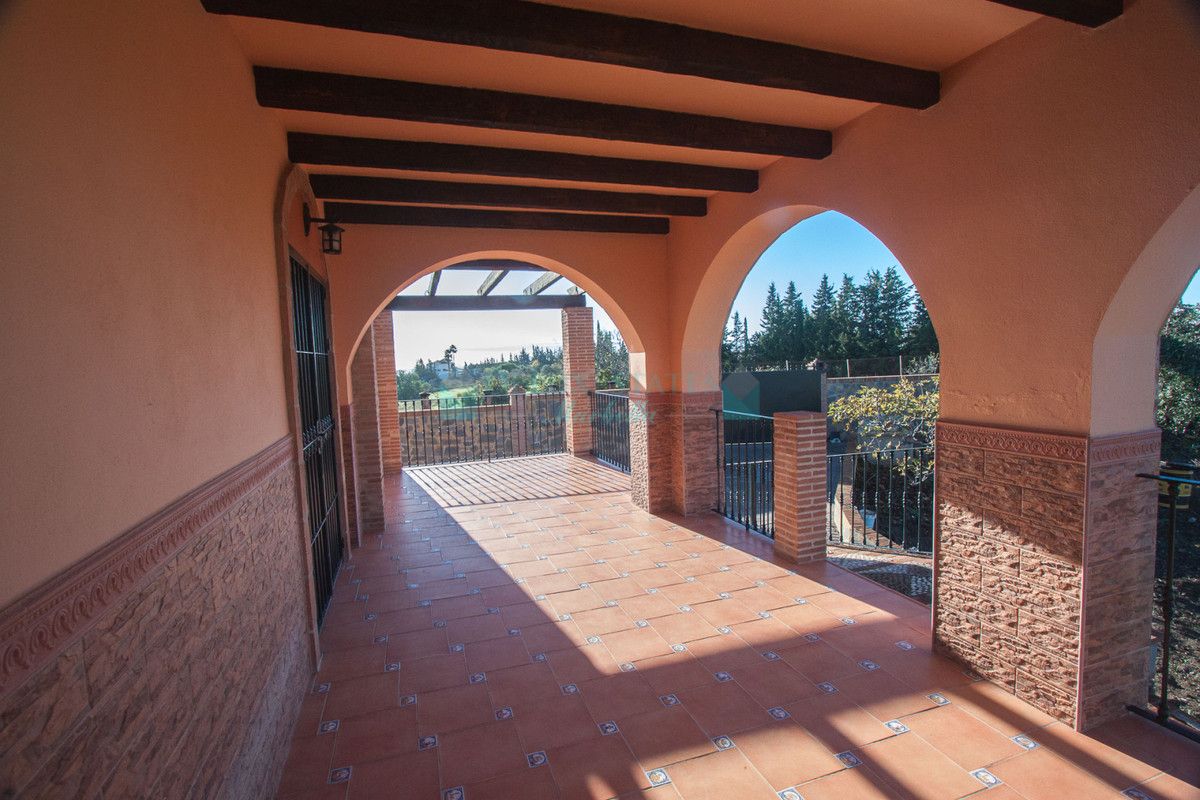 Finca en venta en Estepona