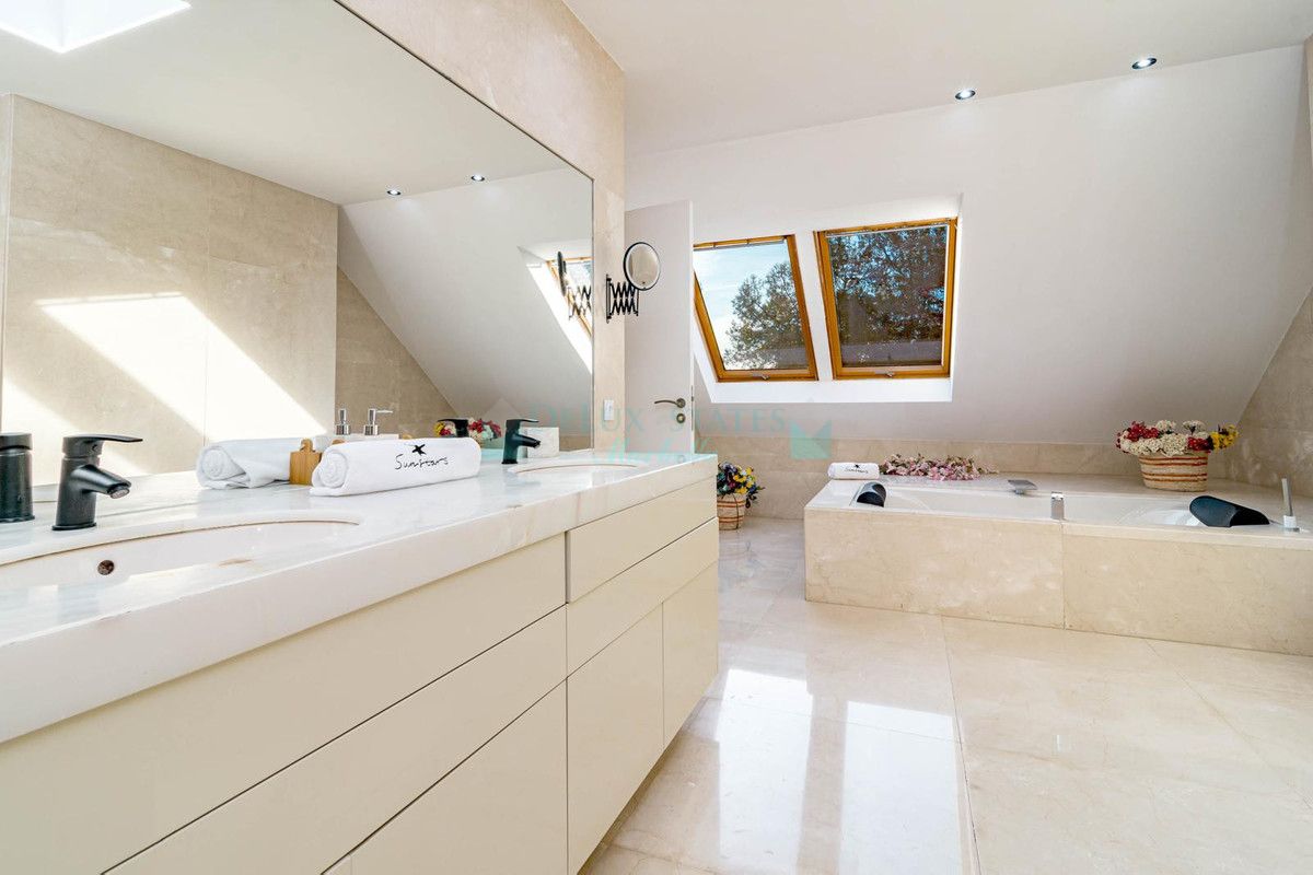 Villa for rent in Marbella