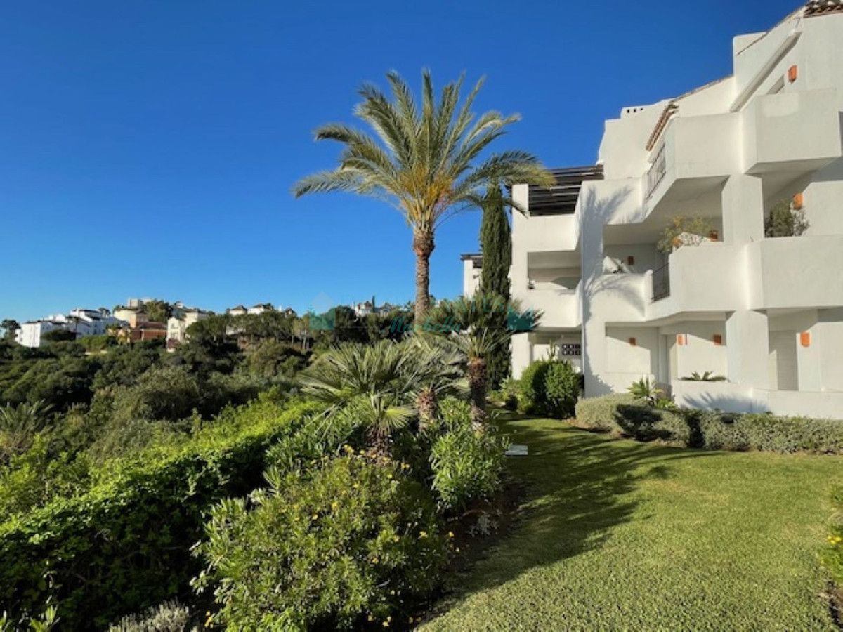 Penthouse for sale in La Quinta, Benahavis