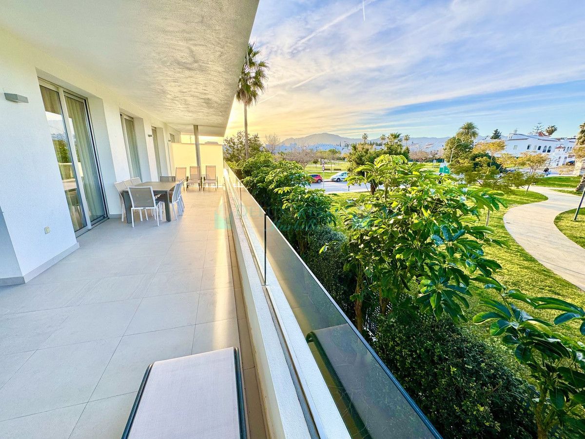 Apartamento en venta en Estepona