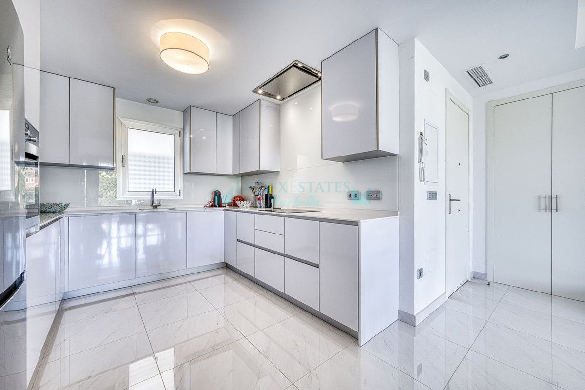 Apartamento en venta en Estepona