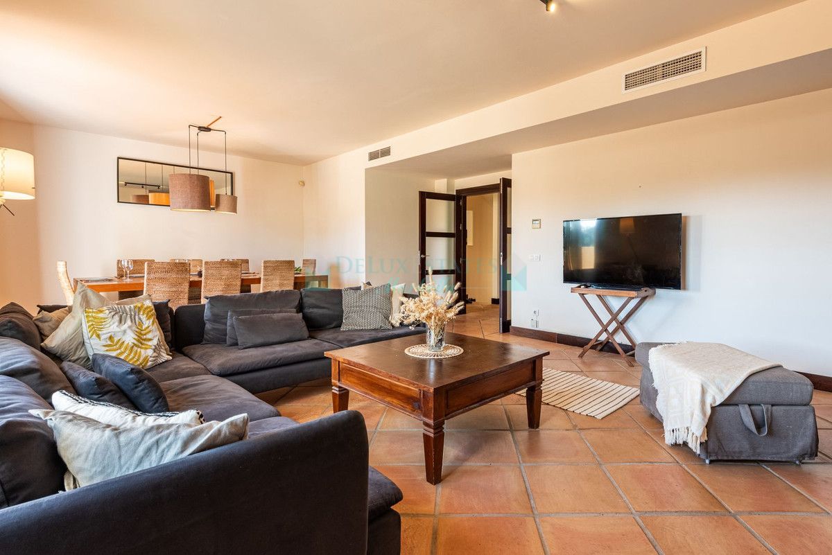 Town House for sale in Benahavis