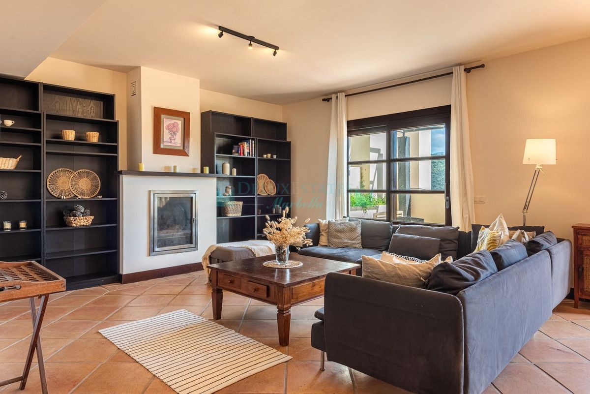 Town House for sale in Benahavis