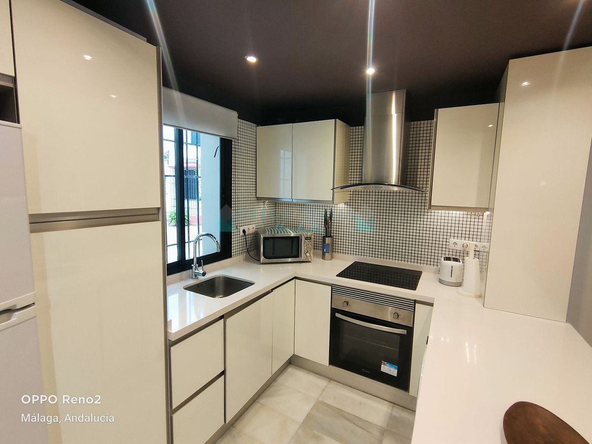 Apartamento Planta Baja en alquiler en Marbella - Puerto Banus