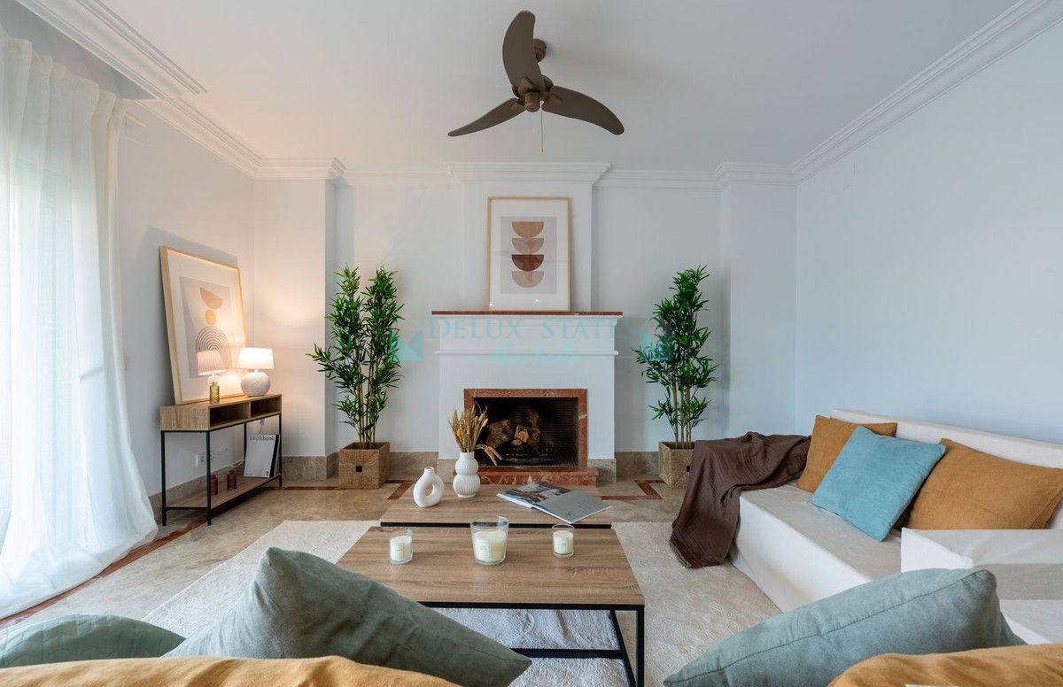 Semi Detached Villa for sale in Santa Clara, Marbella East