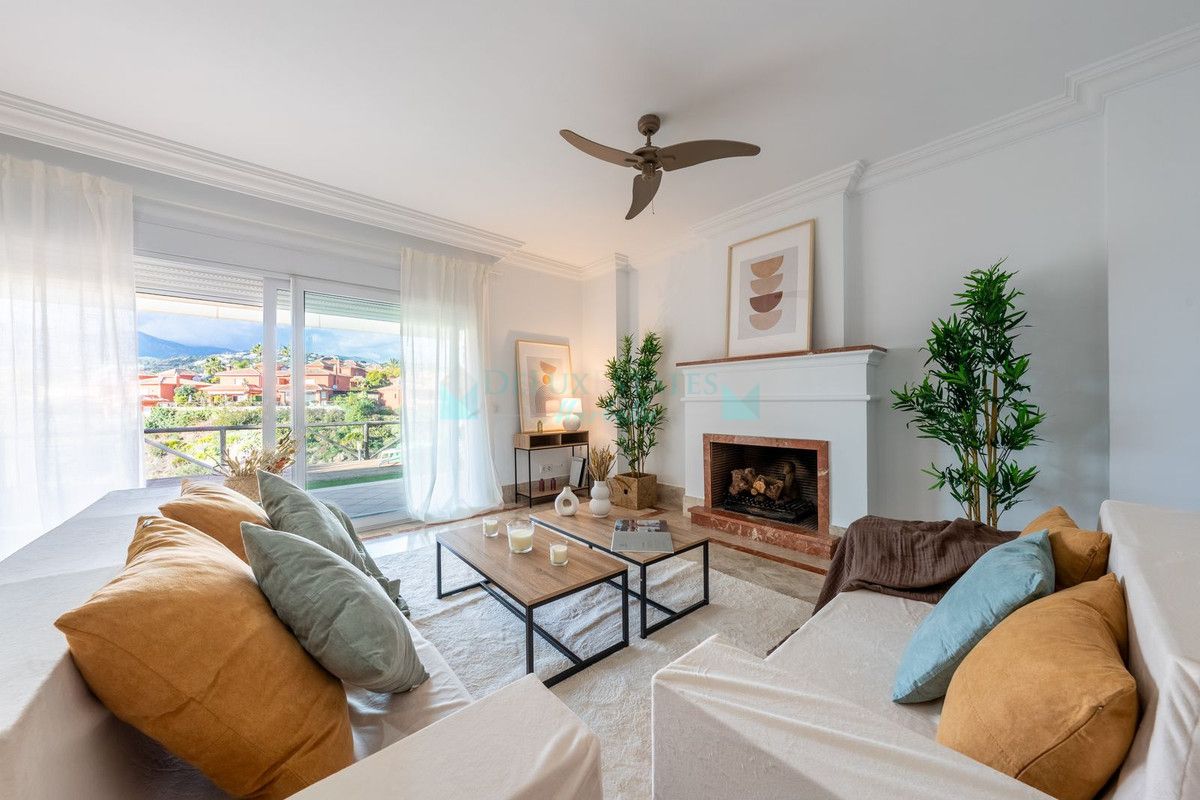 Semi Detached Villa for sale in Santa Clara, Marbella East