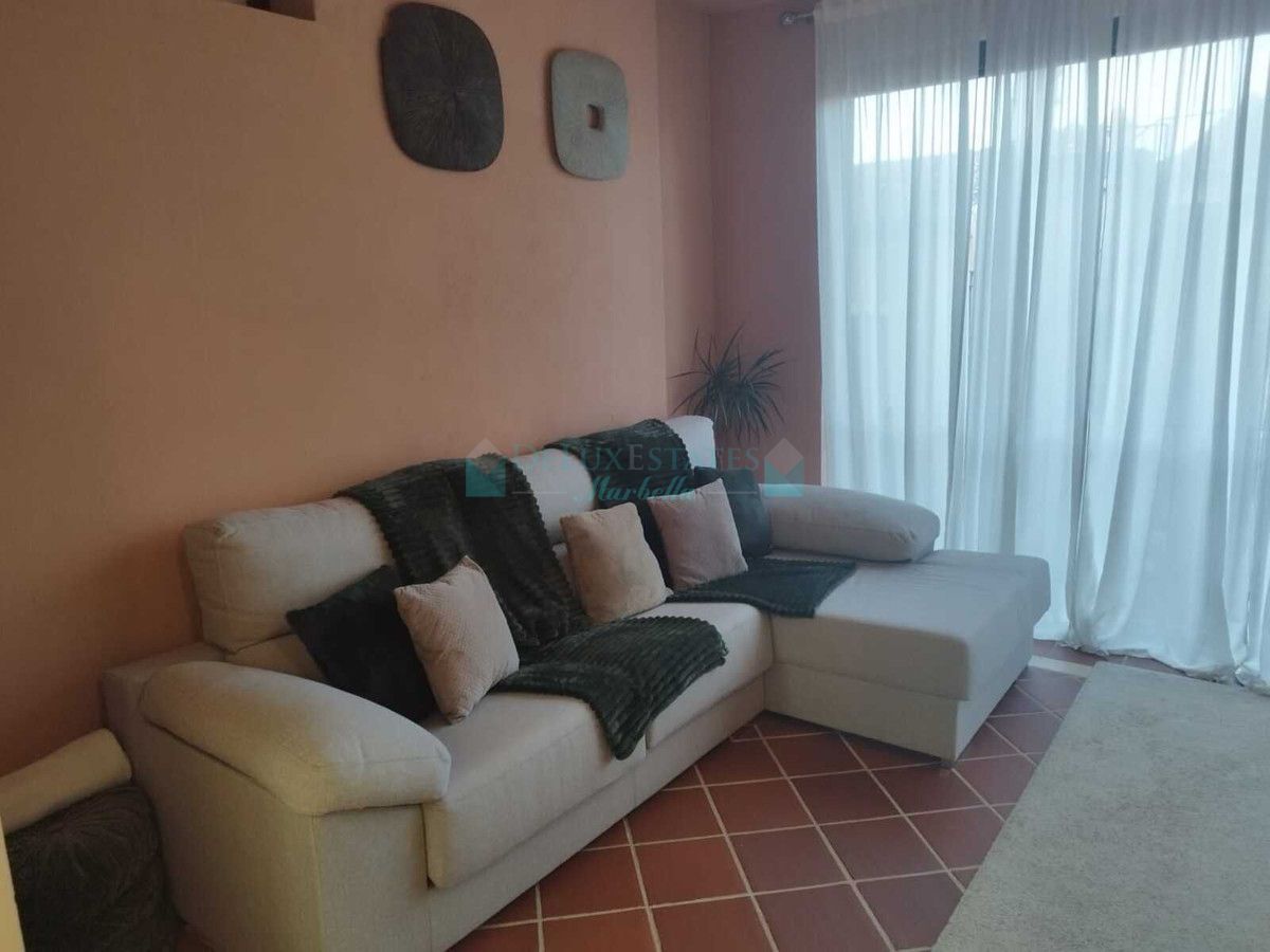 Town House for sale in Estepona