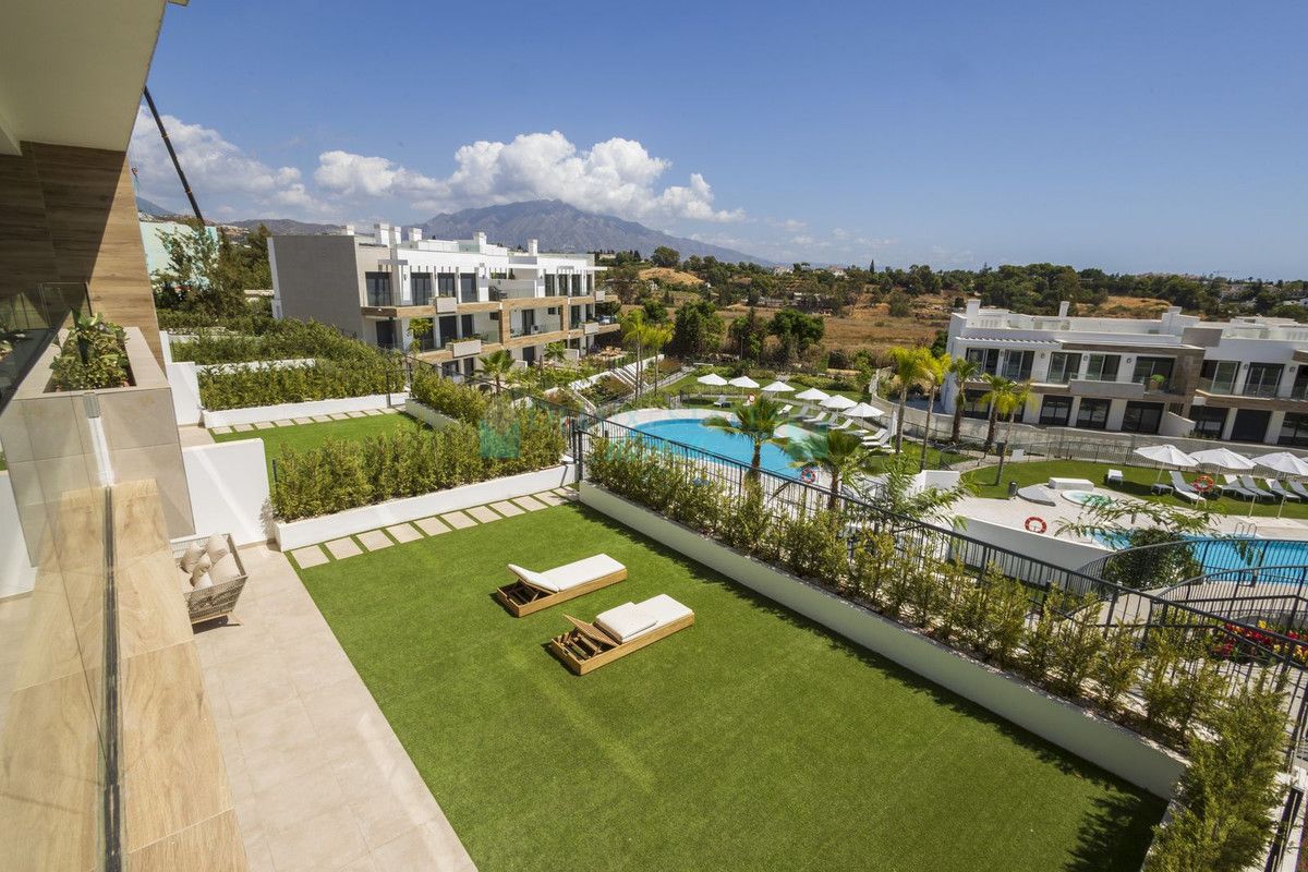 Apartment for rent in Atalaya, Estepona