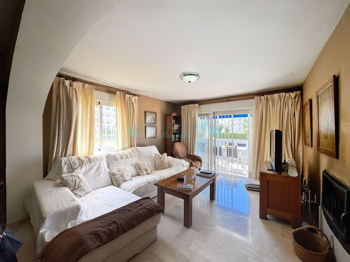 Ground Floor Apartment for sale in Nueva Andalucia