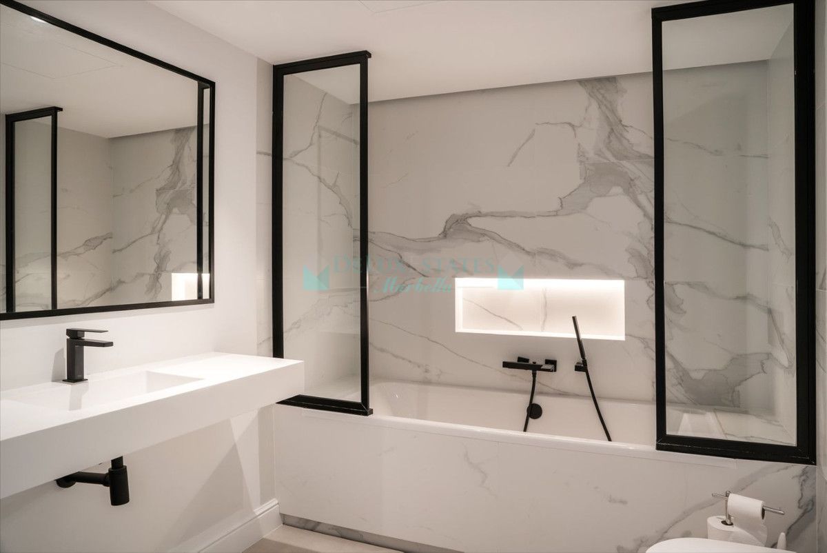 Villa en alquiler en Nueva Andalucia