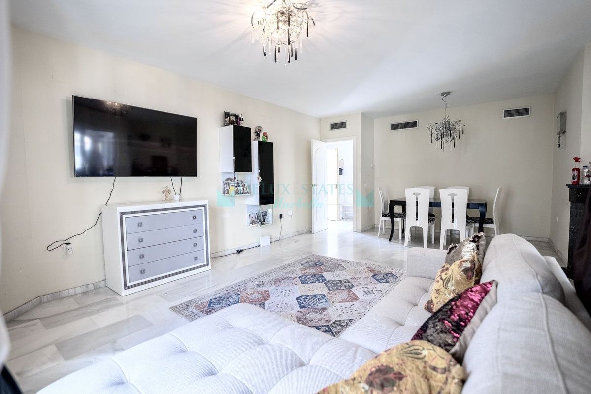 Apartment for sale in Nueva Andalucia