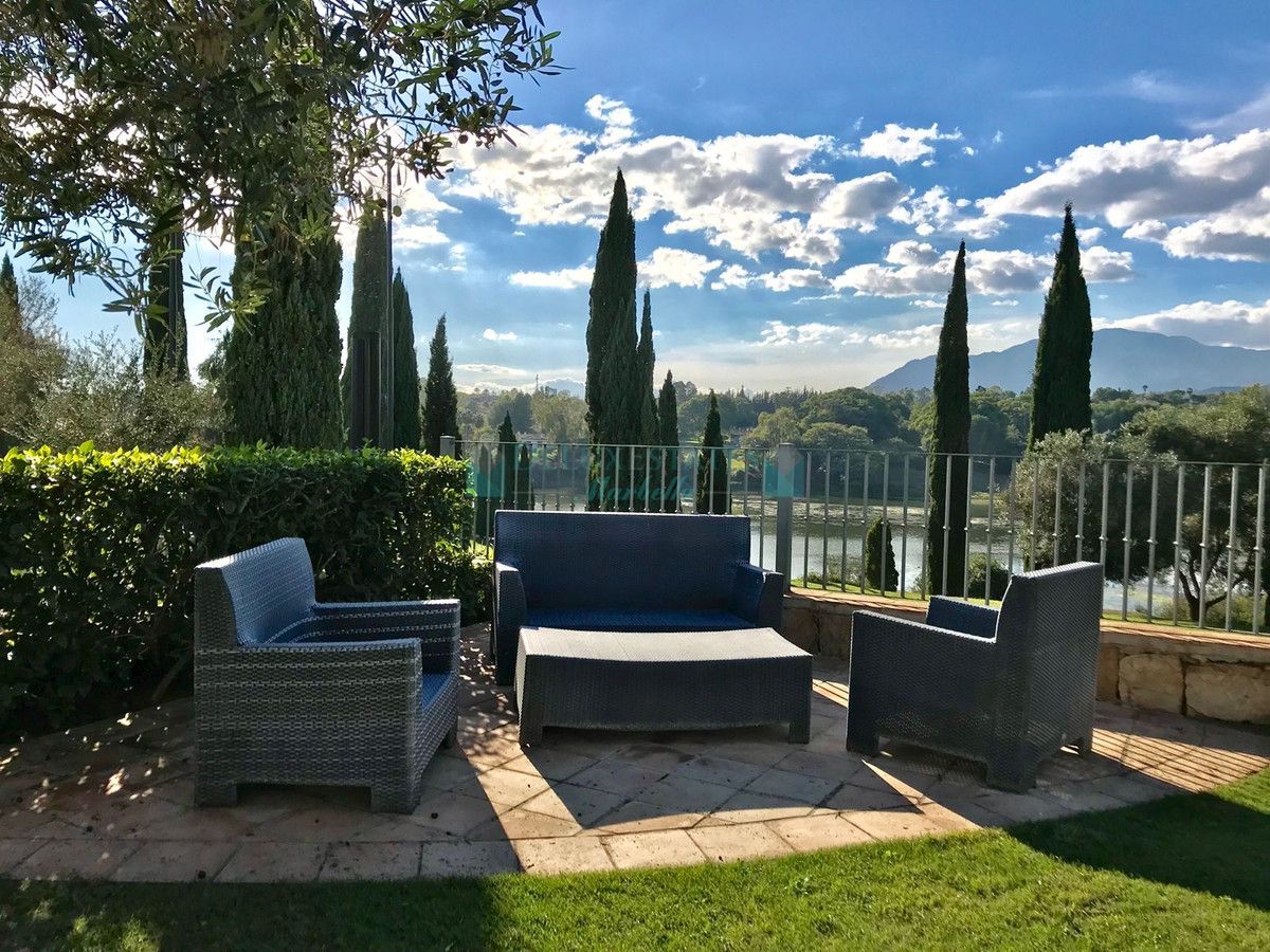 Apartamento Planta Baja en venta en Los Flamingos, Benahavis