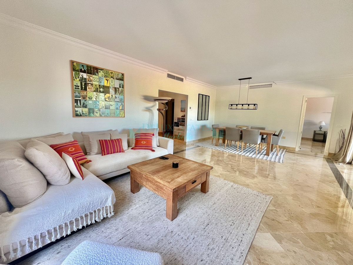 Apartamento Planta Baja en venta en Los Flamingos, Benahavis