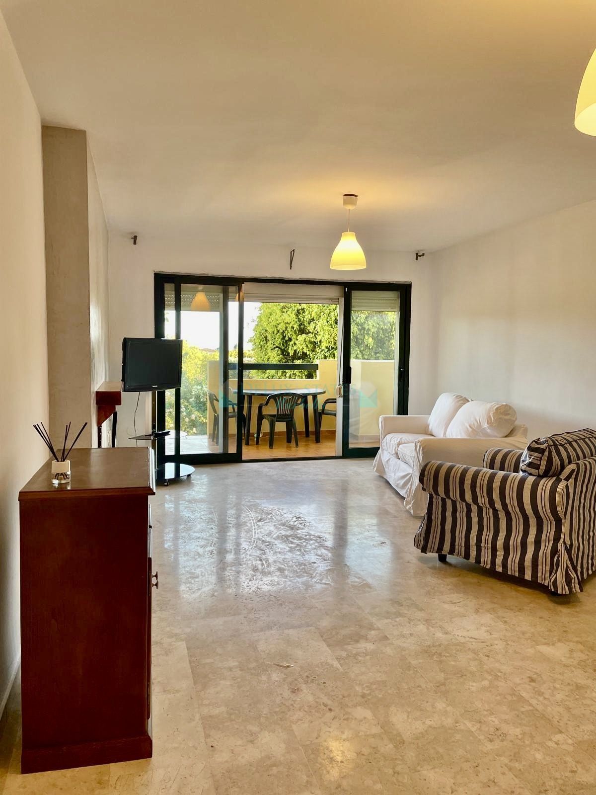 Apartamento Planta Baja en venta en Selwo, Estepona