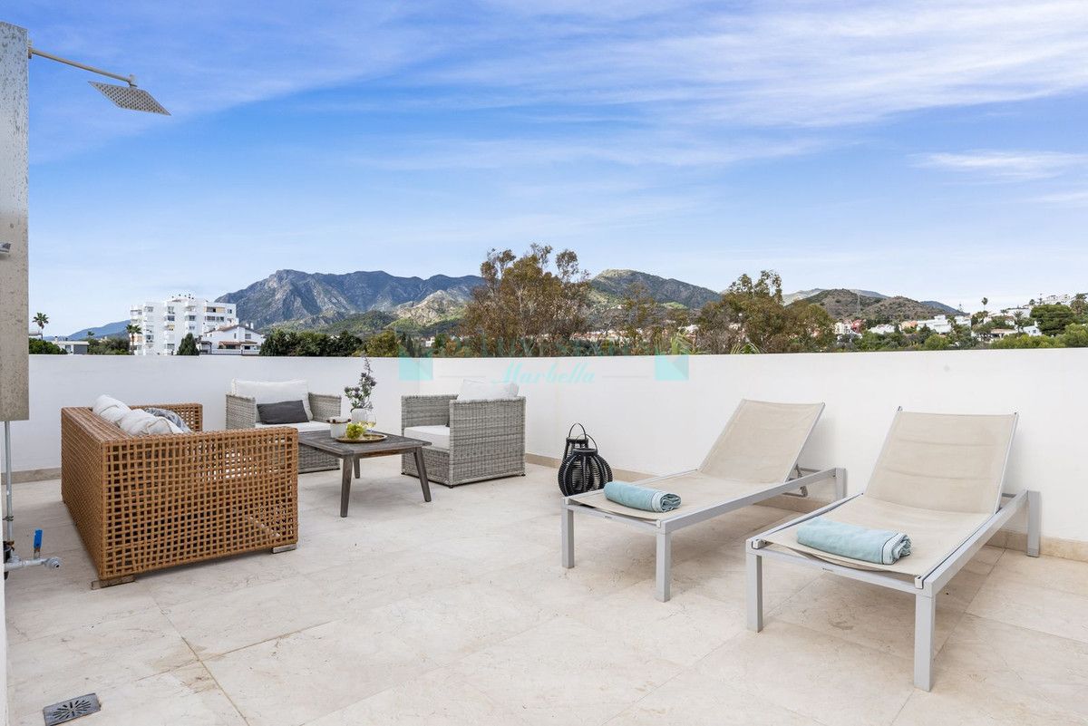 Town House for rent in Rio Real, Marbella East