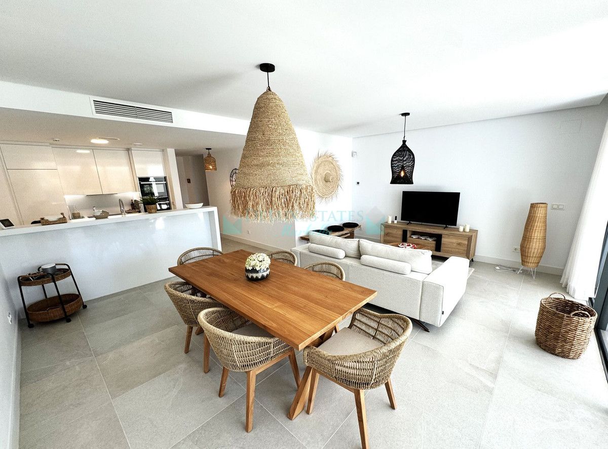 Ground Floor Apartment for sale in Cabopino, Marbella East