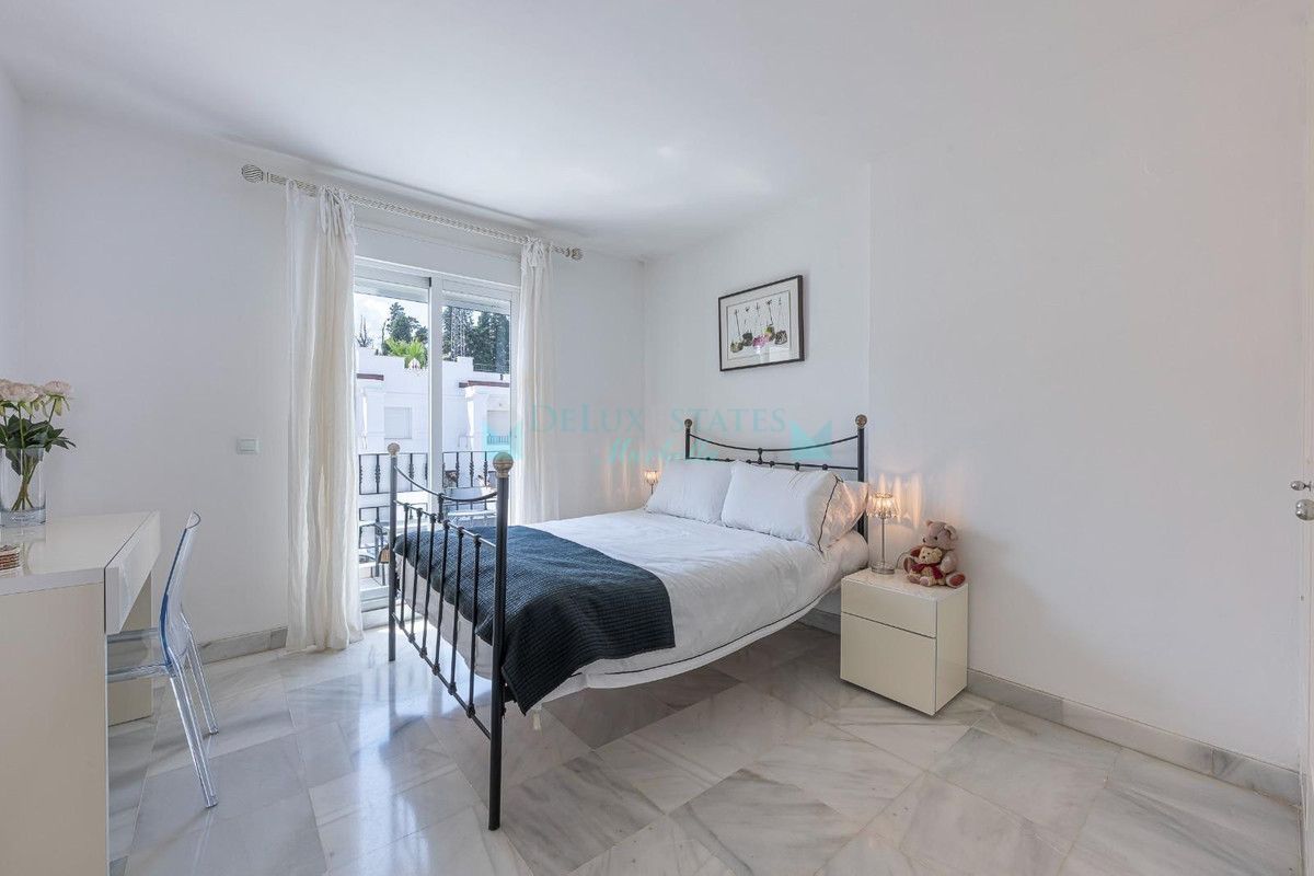 Town House for rent in Nueva Andalucia